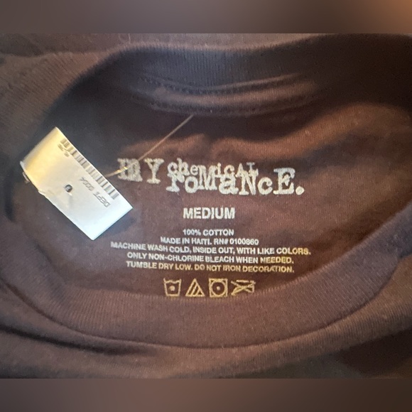 NWT My Chemical Romance size Medium T-shirt Hot Topic - Picture 6 of 6